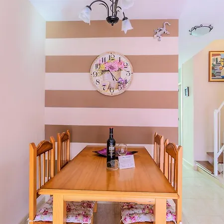 Casa Deborah Callao Salvaje